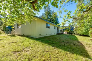 18949 Andrea Way, Fort Bragg, CA 95437 - Photo 32