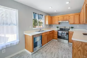 811 Bay St, Suisun City, CA 94585 - Photo 16