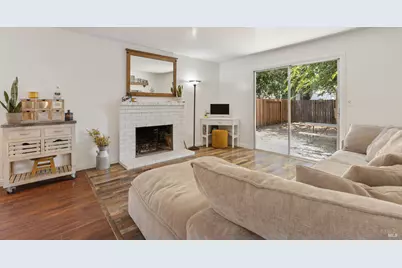 661 Mathews Court, Vacaville, CA 95687 - Photo 6