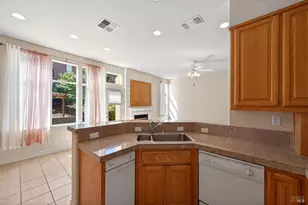 8605 Fountain Blue Ct, Vallejo, CA 94591 - Photo 12