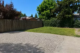 1558 W 3rd St, Santa Rosa, CA 95401 - Photo 14