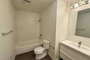 1558 W 3rd St, Santa Rosa, CA 95401 - Photo 20
