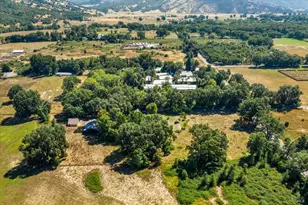 24800 Mendocino Pass Rd, Covelo, CA 95428 - Photo 50