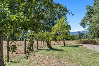 24800 Mendocino Pass Road, Covelo, CA 95428 - Photo 30