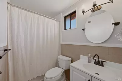 916 Saint Francis Drive, Petaluma, CA 94954 - Photo 26
