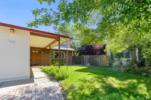 1360 Hemingway Ct, Dixon, CA 95620 - Photo 2
