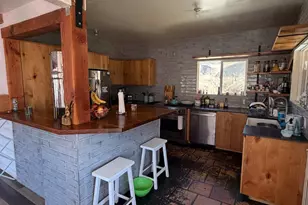 35100 Mendocino Pass Rd, Covelo, CA 95428 - Photo 6