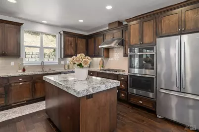 11 Zandra Place, Novato, CA 94945 - Photo 16