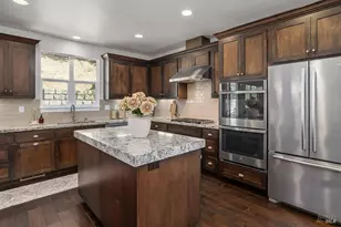 11 Zandra Pl, Novato, CA 94945 - Photo 16