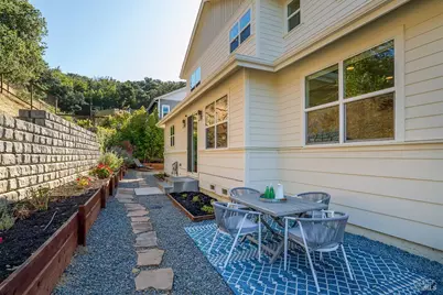 11 Zandra Place, Novato, CA 94945 - Photo 38