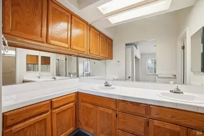 2427 Bramble Way, Santa Rosa, CA 95403 - Photo 14