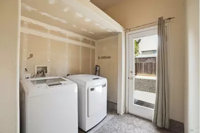2427 Bramble Way, Santa Rosa, CA 95403 - Photo 34
