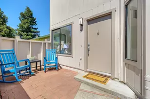 56 Dockside Cir, San Rafael, CA 94903 - Photo 4