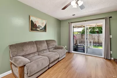 4526 Hillview Court, Rohnert Park, CA 94928 - Photo 12
