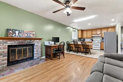 4526 Hillview Court, Rohnert Park, CA 94928 - Photo 6
