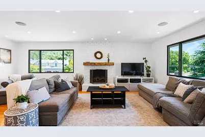 107 Rollingwood Drive, San Rafael, CA 94901 - Photo 2