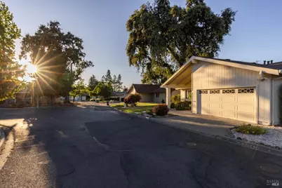 58 Oak Island Circle, Santa Rosa, CA 95409 - Photo 2
