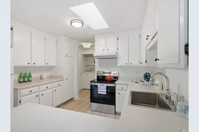 23 Oakcrest Drive, San Rafael, CA 94903 - Photo 8