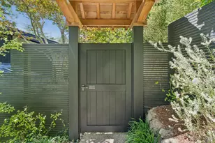 83 Hatzic Ct, Larkspur, CA 94939 - Photo 4