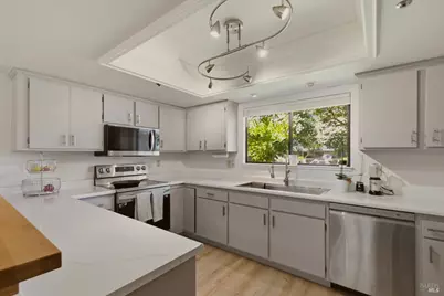 1639 Santiago Avenue, Napa, CA 94558 - Photo 12