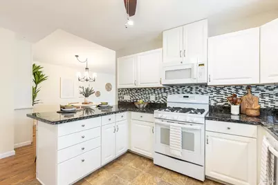 27 Falcon Crest Circle, Napa, CA 94558 - Photo 10
