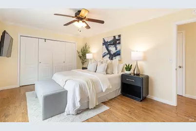 27 Falcon Crest Circle, Napa, CA 94558 - Photo 14