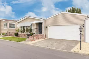 27 Falcon Crest Cir, Napa, CA 94558 - Photo 36