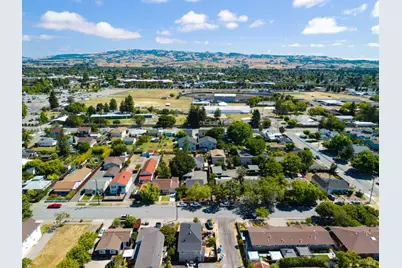 327 Vallejo Street, Petaluma, CA 94952 - Photo 42