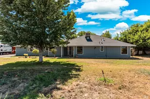 8409 Kobert Ct, Winters, CA 95694 - Photo 2