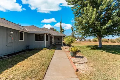 8409 Kobert Court, Winters, CA 95694 - Photo 12