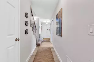 1770 London Dr, Benicia, CA 94510 - Photo 32