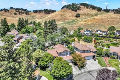 2469 Bay Hill Circle, Fairfield, CA 94534 - Photo 6