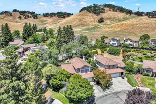 2469 Bay Hill Cir, Fairfield, CA 94534 - Photo 6
