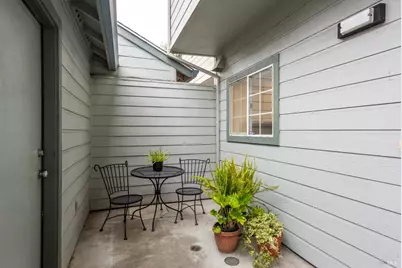 1245 Eardley Avenue, Santa Rosa, CA 95401 - Photo 22