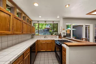 944 Summerfield Rd, Santa Rosa, CA 95405 - Photo 26