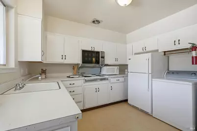 1056 Los Gamos Road #G, San Rafael, CA 94903 - Photo 6