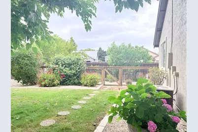 814 Capistrano Drive, Suisun City, CA 94585 - Photo 40