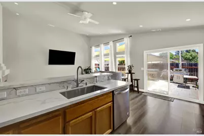 805 Wiegand Way, Dixon, CA 95620 - Photo 26