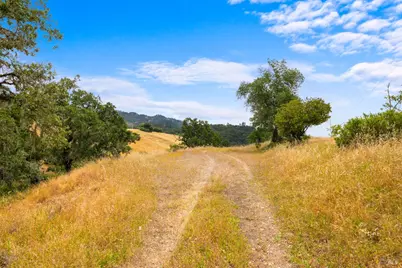 23655 Vineyard Road, Geyserville, CA 95441 - Photo 14