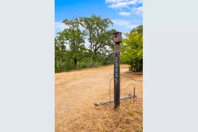 23655 Vineyard Road, Geyserville, CA 95441 - Photo 4