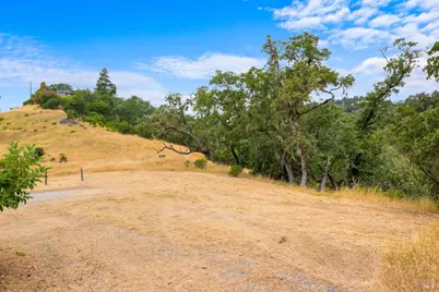 23655 Vineyard Road, Geyserville, CA 95441 - Photo 10