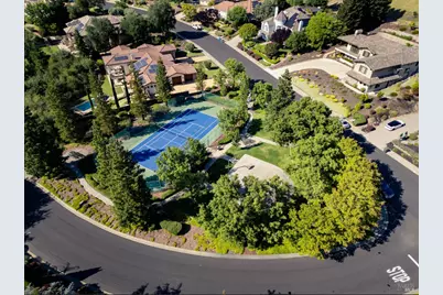 2012 Pinecrest Court, Vacaville, CA 95688 - Photo 2