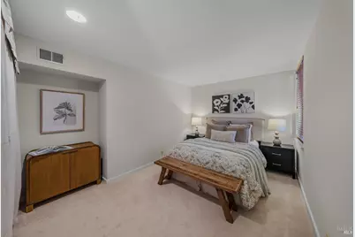 124 Professional Center Parkway, San Rafael, CA 94903 - Photo 16