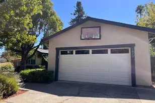 1027 Vassar Dr, Napa, CA 94558 - Photo 4