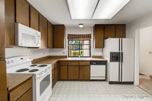 1113 Grove Cir, Benicia, CA 94510 - Photo 6