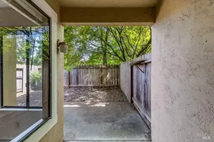 1113 Grove Cir, Benicia, CA 94510 - Photo 16