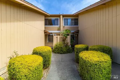 1113 Grove Circle, Benicia, CA 94510 - Photo 2