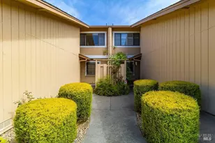 1113 Grove Cir, Benicia, CA 94510 - Photo 2