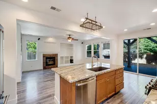 1541 Jainine St, Santa Rosa, CA 95403 - Photo 2