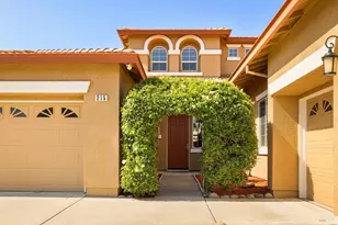 215 Brighton Cir, Vacaville, CA 95687 - Photo 4